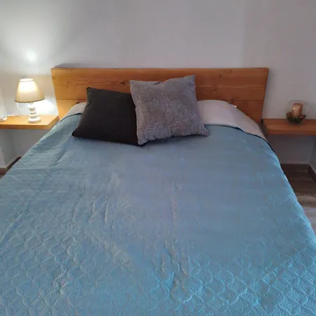 Manolakis Pizanias Apartment Emborios
