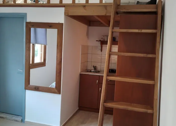 Manolakis Pizanias * Emboriósz