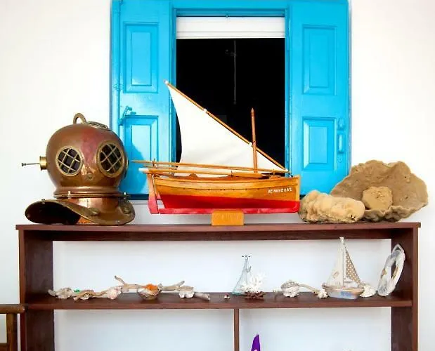 Manolakis Pizanias * Emboriósz